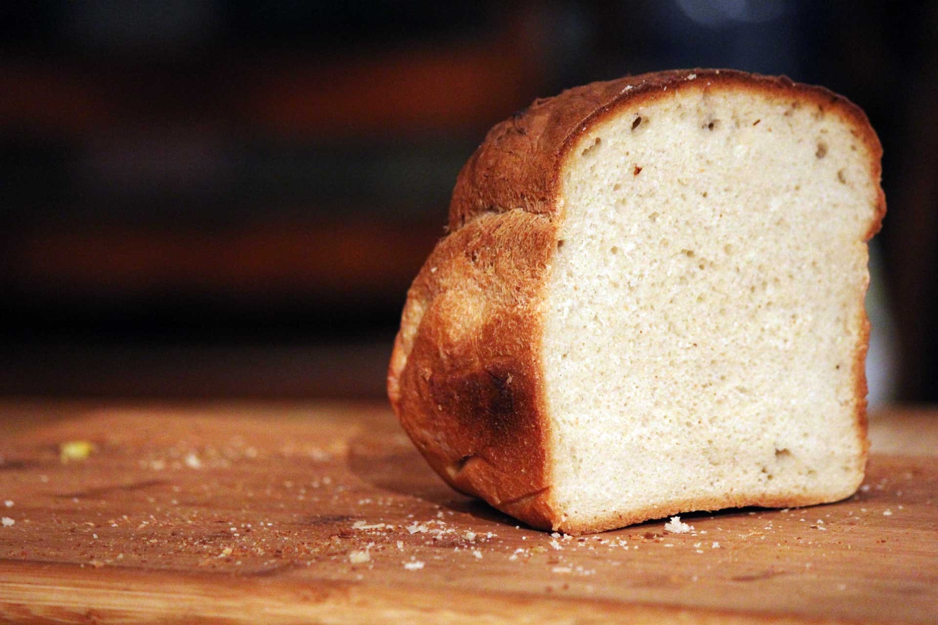 Почему у хлеба корочка. Хлеб. Вкусный хлеб. Выпечка хлеба. Хлеб картинка.